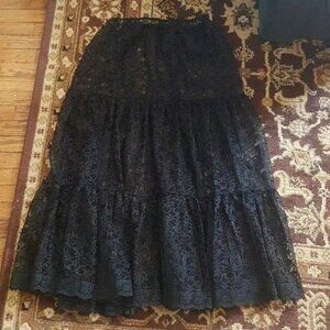 lace skirt